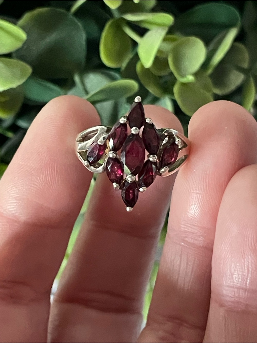 Vintage Avon Genuine Garnet Multi-Marquise Cluster Sterling Silver Ring Size 8